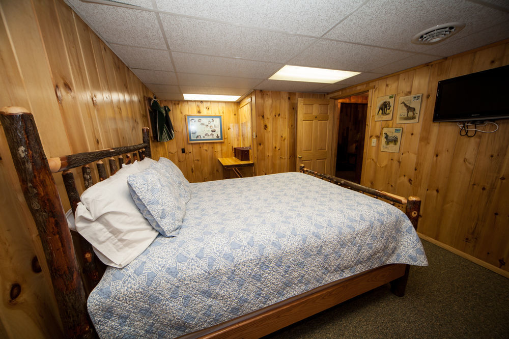 Log Cabin Lodge & Suites Jones Mills Zewnętrze zdjęcie
