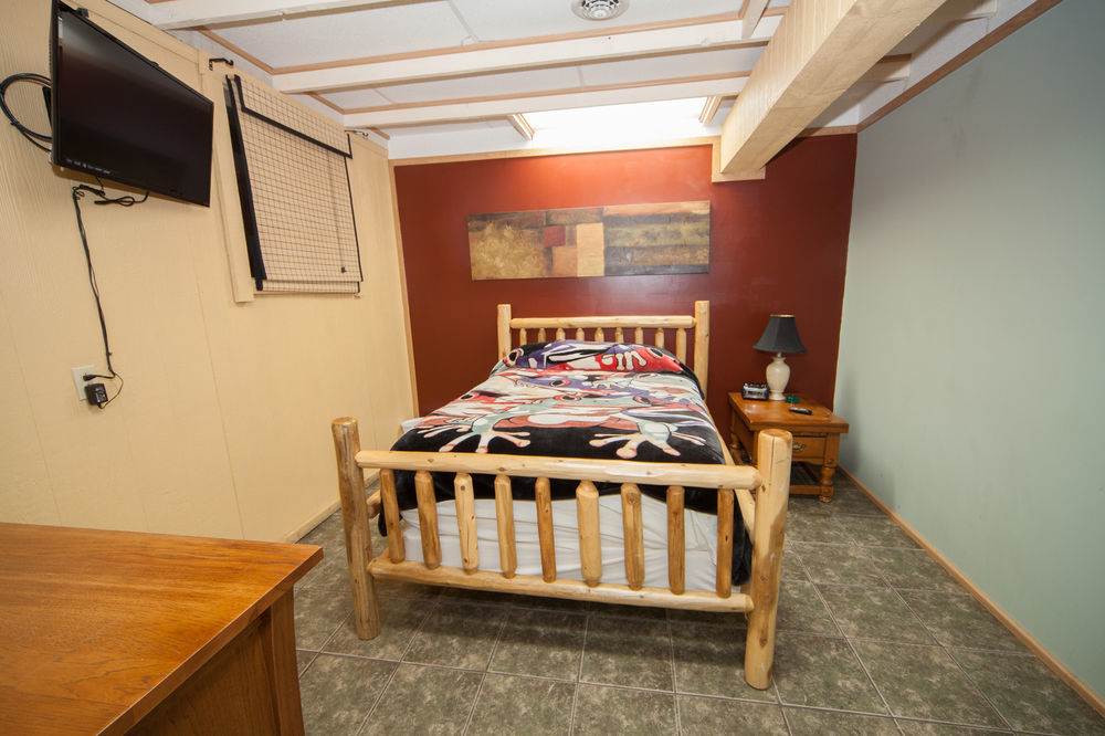 Log Cabin Lodge & Suites Jones Mills Zewnętrze zdjęcie
