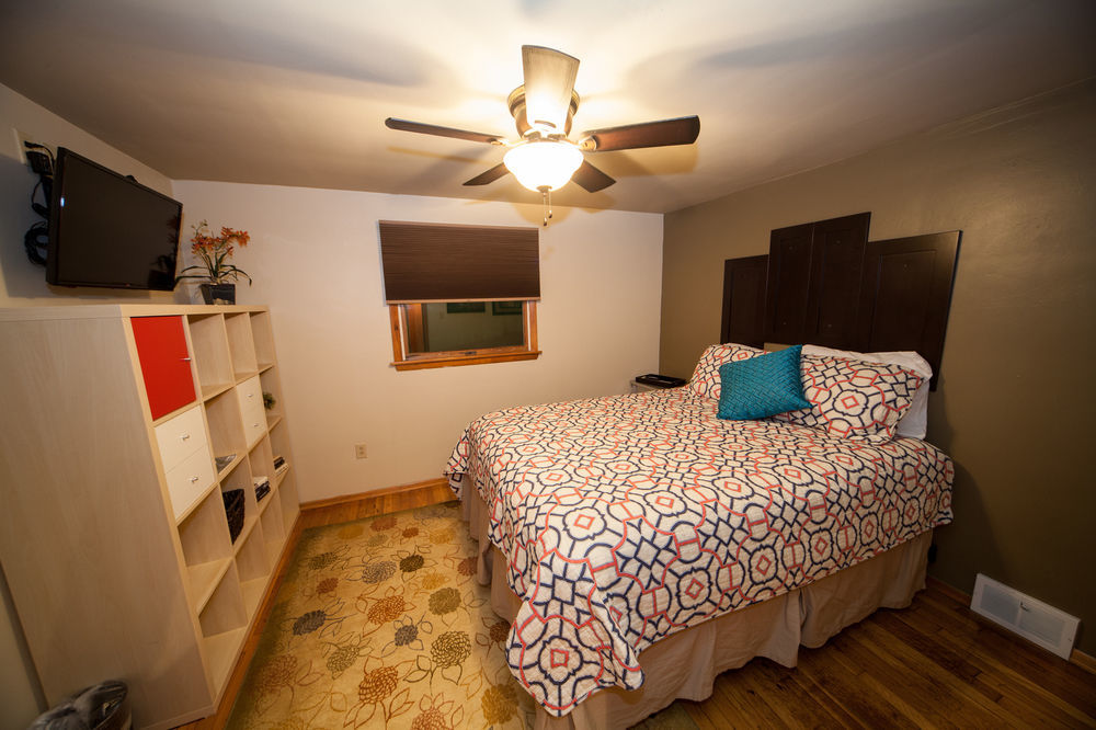 Log Cabin Lodge & Suites Jones Mills Zewnętrze zdjęcie